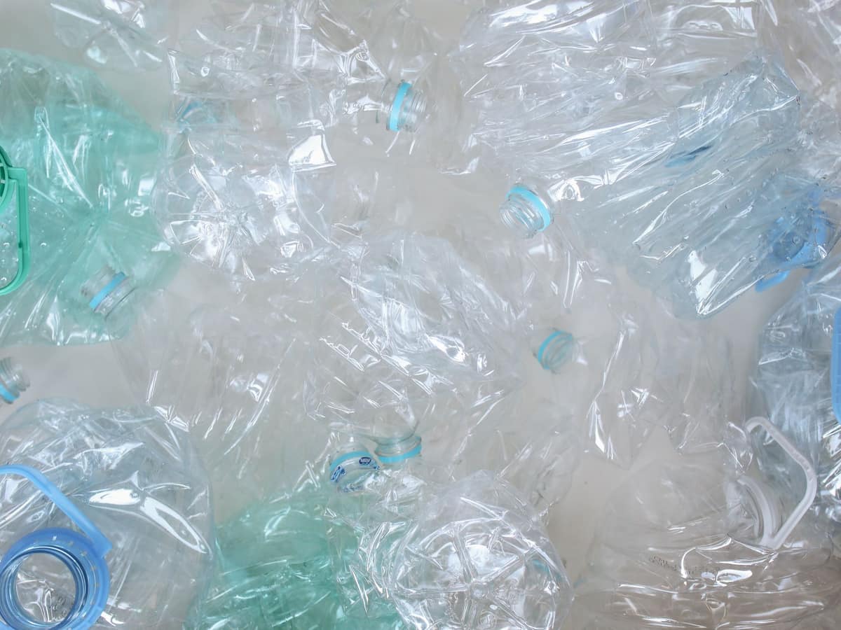 PET botella en pacas (prueba): botellas de PET cristal y verde para moler