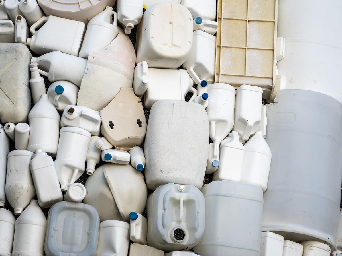 HDPE envase blanco en pacas (prueba): envases de HDPE blanco recuperados