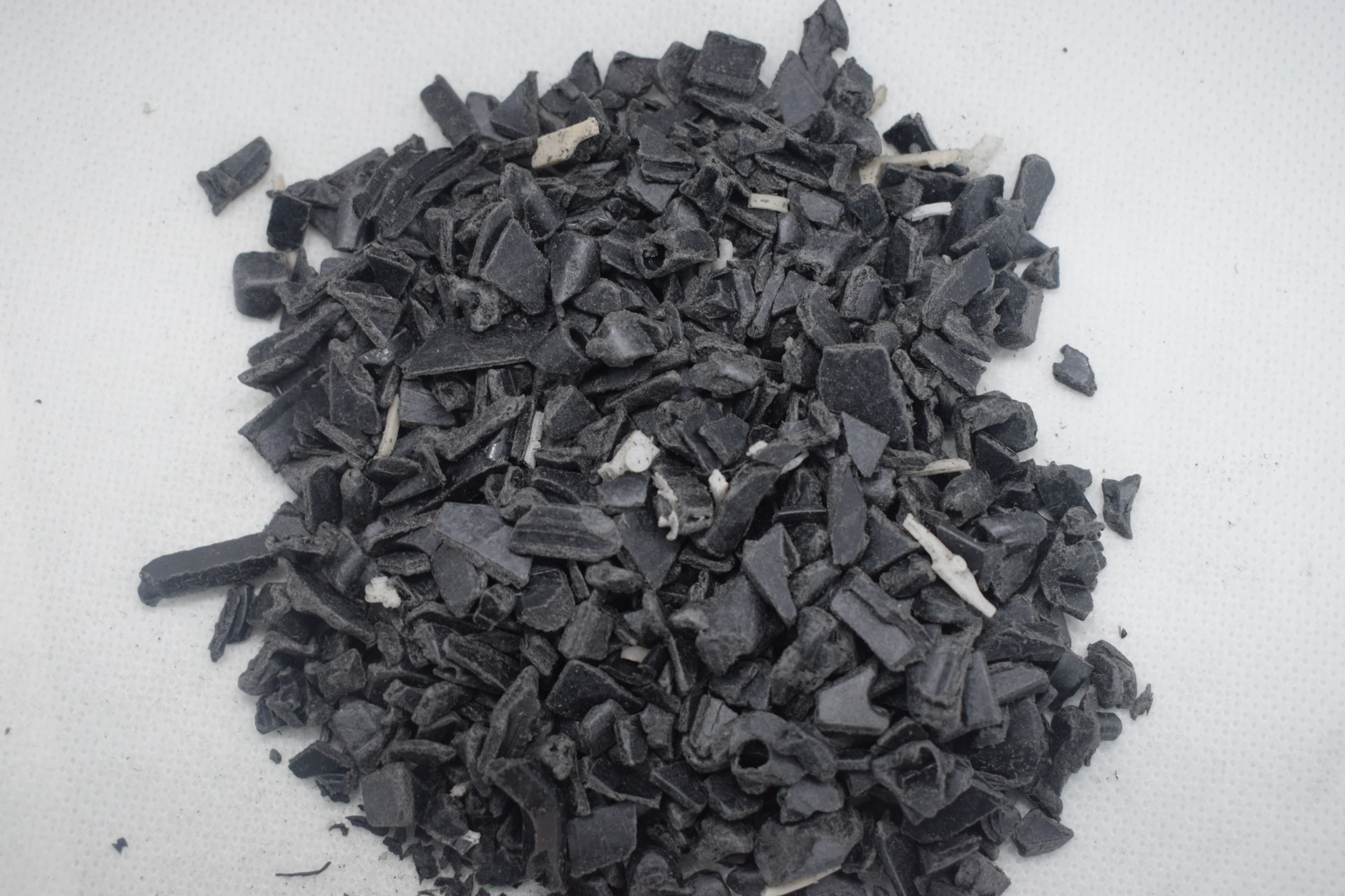PBT GF30 MOLIDO NEGRO SCRAP